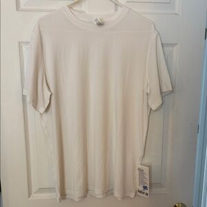 NWT Women’s lululemon short sleeve jersey tee.  White size 10